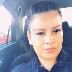 Meet your Posher, Yoly